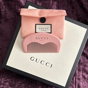 Gucci Pink Beauty Comb